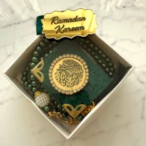 Mörkgrönt radband och sammetbok – elegant Ramadanpresent Ramadanpresent med misbaha och liten bönbok Andlig gåva för Ramadan och Eid – radband och sammetbok
