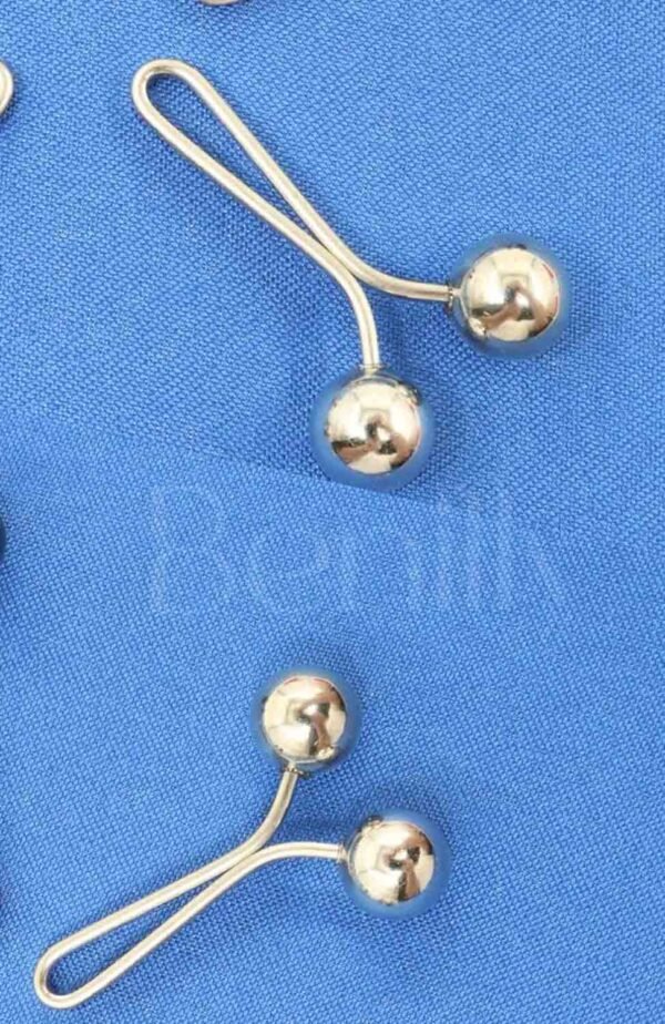 Silver plast hijab clips som håller hijaben säkert på plats Eleganta hijab clips i silver av plast för vardag och Ramadan Hijab accessoarer – silver plast clips i minimalistisk design