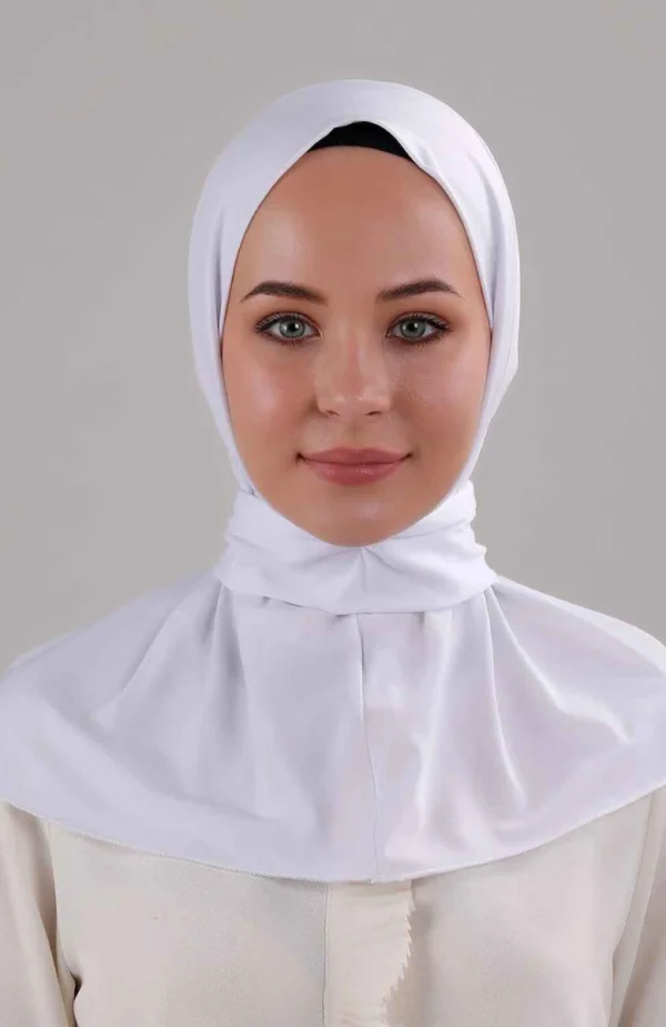 Instant One Piece Hijab Vit med enkel design och clips bakåt Bekväm och mjuk vit hijab för vardag och festliga tillfällen Elegant hijab med snabb påtagning och andningsbart material