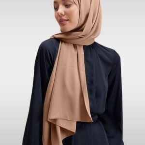 Medina Silk Hijab - Kamel Beige - färgkod 12 - Image 4