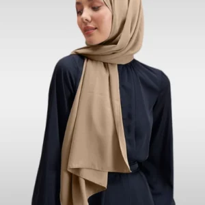 Medina Silk Hijab - Mörkbeige - färgkod 13 - Image 4