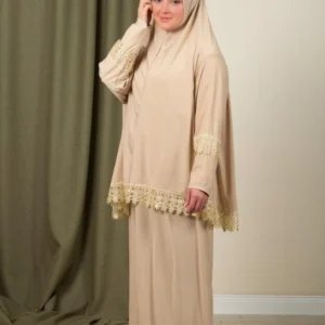 Tvådelat set bönkläder med spetsdetaljer - Cashew biege - Image 4