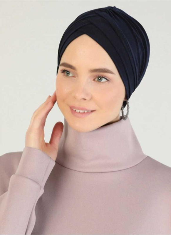 benilly-Three-wings-turban-hijab-lycra-6.webp Tre Vingar Turban-Hijab svart i lycra med volym Elegant turban hijab i svart med tre vingar-design Stretchig lycra hijab med sofistikerad turban-effekt