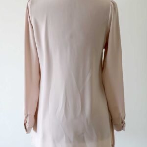 Lång Kråsblus i Mjukt och Hållbart Tyg - Beige - Image 5