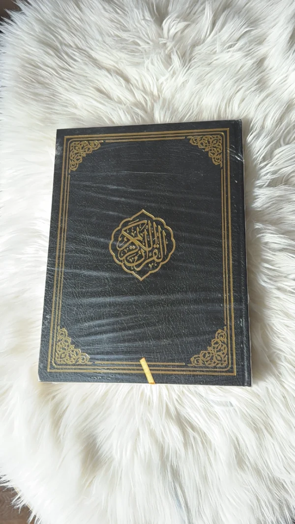 En Stor Koran På Arabiska - Svart ( 25 Cm x 35 Cm )